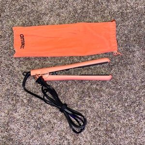 Amika Hair Straightener